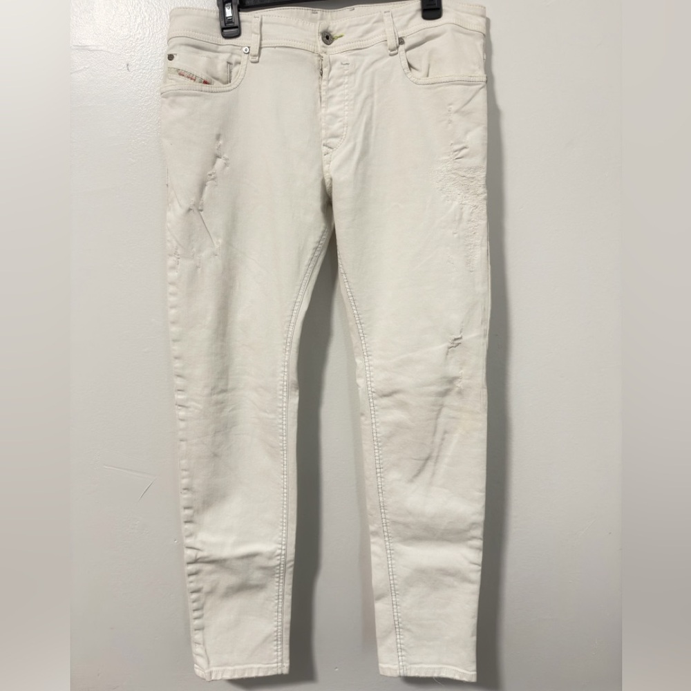 Diesel Sleenker Slim-Skinny Jeans White or Cream 34-30
